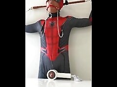 Kinky Spiderslave cumshot