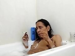 Nipple Stimulation Bathtub Cummies
