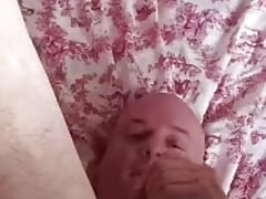 Handjob in bed with good cumshot