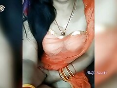Desi sexy bhabhi bigboobs showing with dirty talking about fucking.big natural tits
