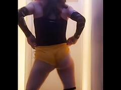 Put on my yellow shorts and black and yellow stockings and had a bit of a ass teasing dance