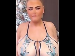 BBW mommy milkers does titty jiggles in sexy lingerie!