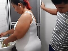 I Interrupt While She Washes the Bathroom to Touch Her Delicious Pussy